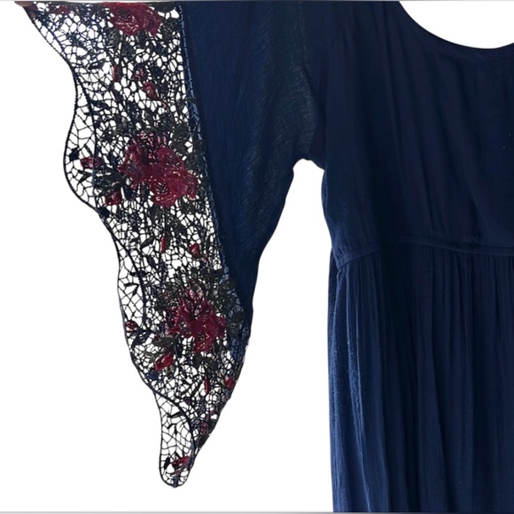 Kings Road Navy Blue Boho Midi Dress with Floral Lace Embroidered Sleeves 3X EUC - Picture 7 of 9